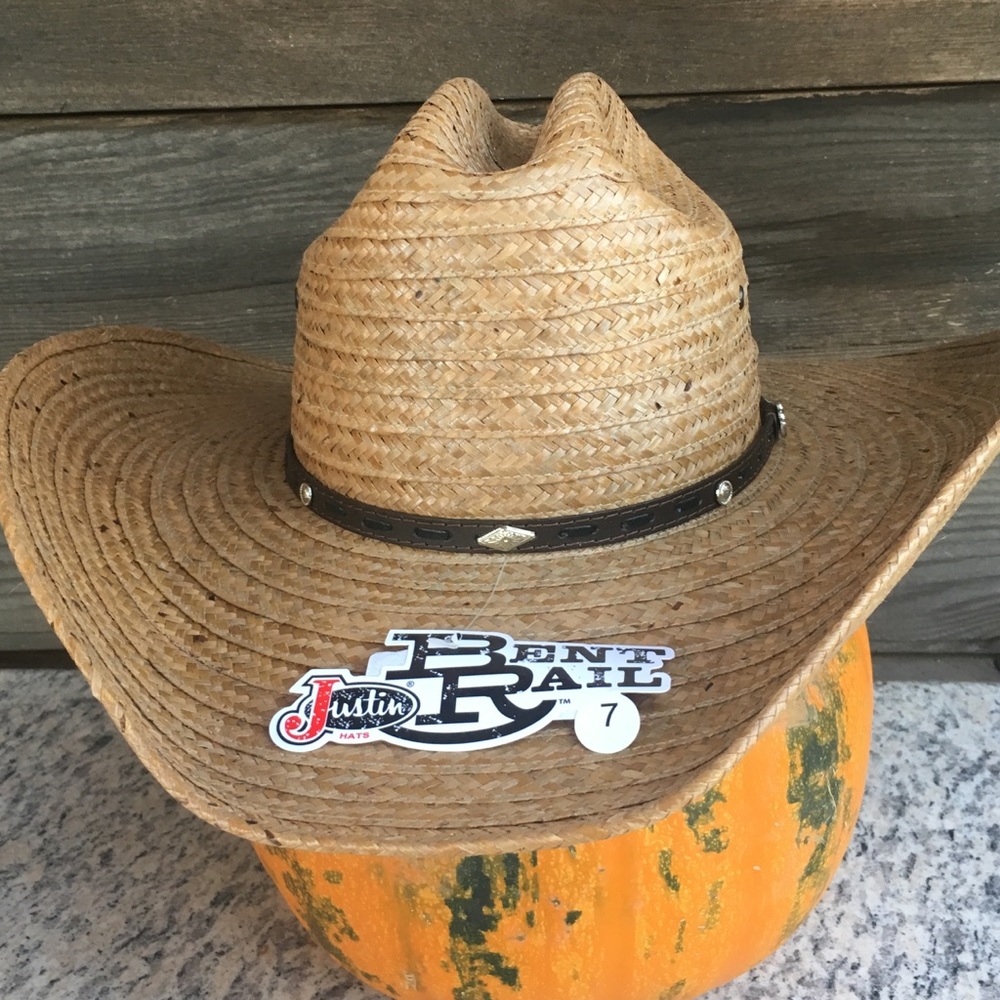 Men’s Justin Cowboy hat. NWT size 7